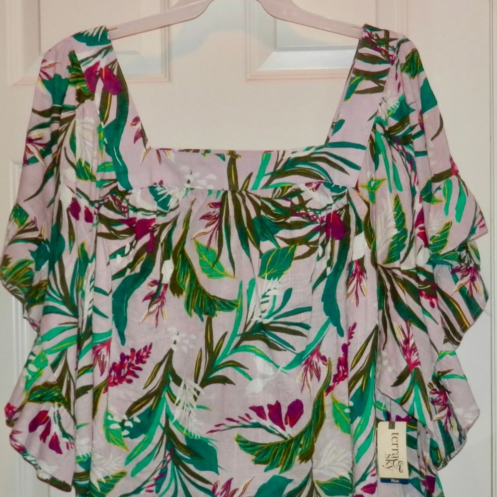 SQUARE NECK FLORAL PEASANT TOP * LAVENDER AND GREEN PRINT *  RUFFLE SLEEVE * NEW